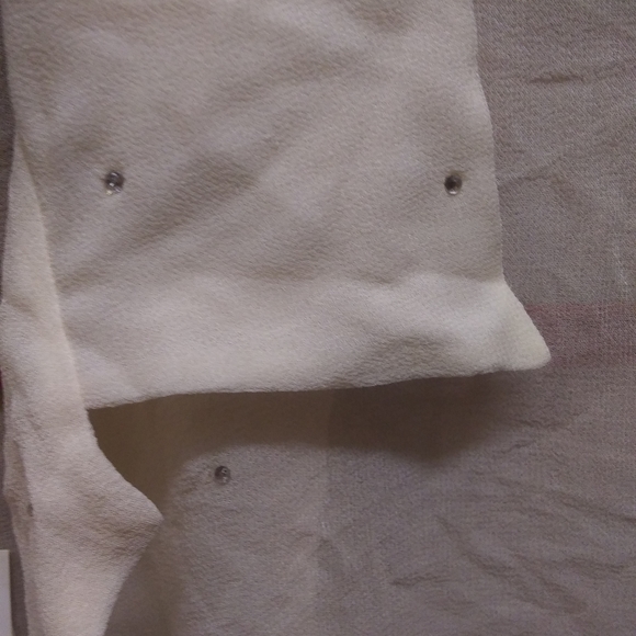 Silk club collection blouse - Picture 3 of 5